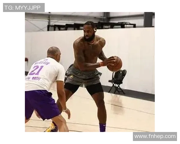 詹姆斯全场22中10砍下38分——传奇球员再创辉煌! 詹姆斯全场22中10砍下38分——传奇球员再创辉煌!